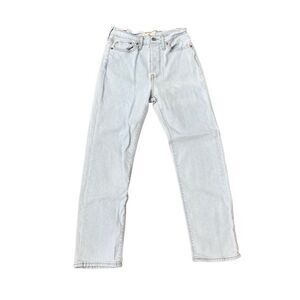 Levi’s Wedgie Straight Leg High Rise Jeans Button Fly Light Wash Size 28